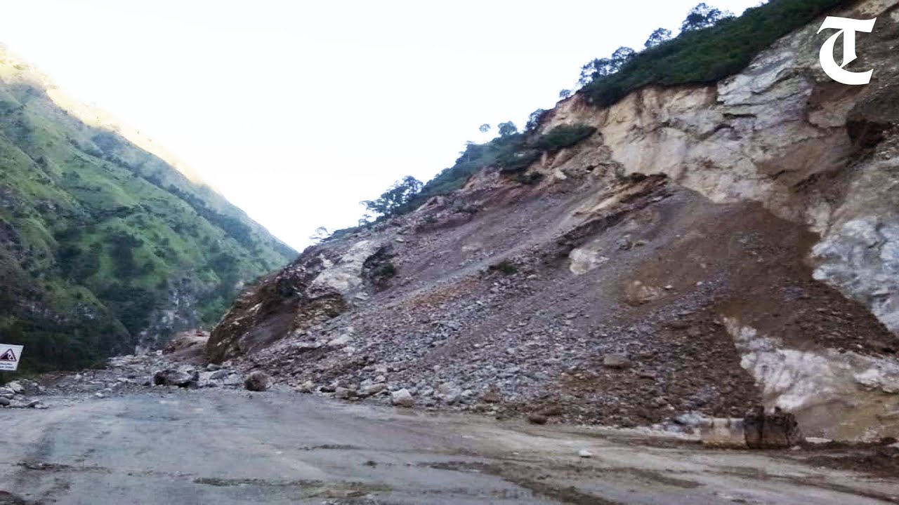 Landslip blocks Chandigarh-Manali national highway in Mandi