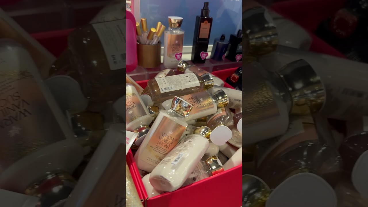 Bath & Body Works Semi-Annual Sale Red Bins #bathandbodyworks #sas #summer #fragrance
