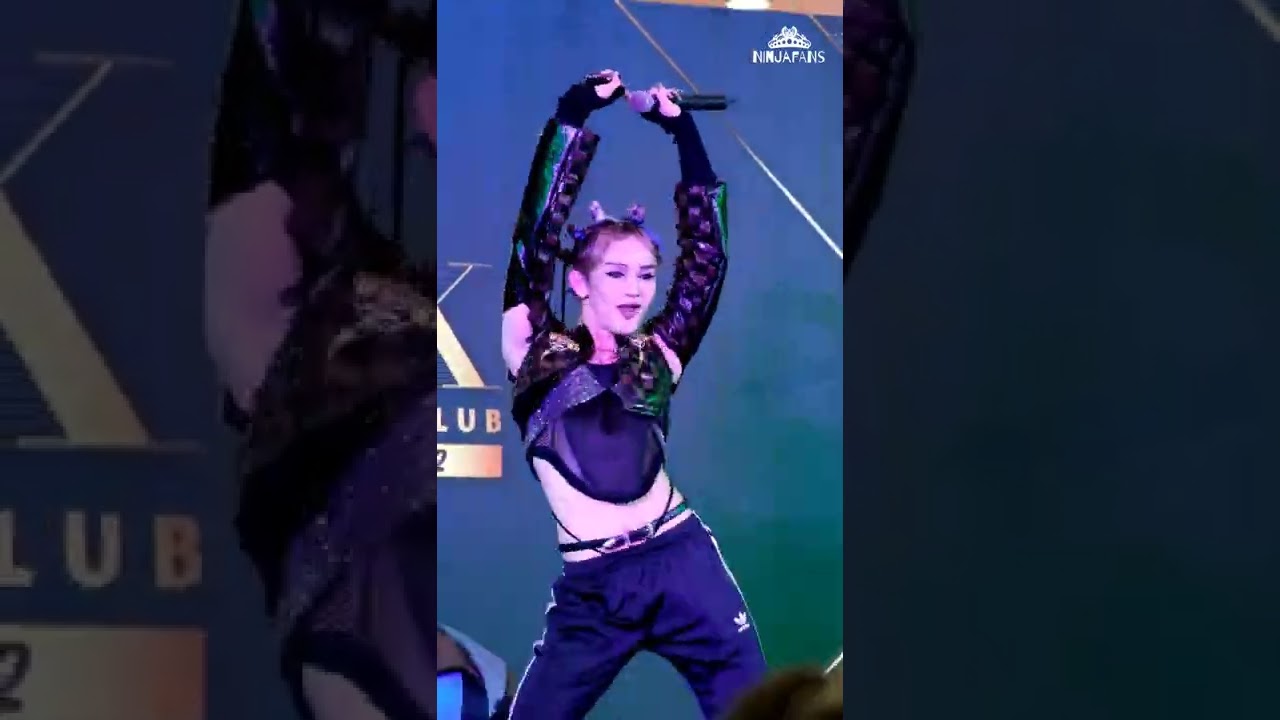 4MIX - ROLLERCOASTER | 19022022 FANCAM NINJA | PraewTalk2022 CENTRALWORLD