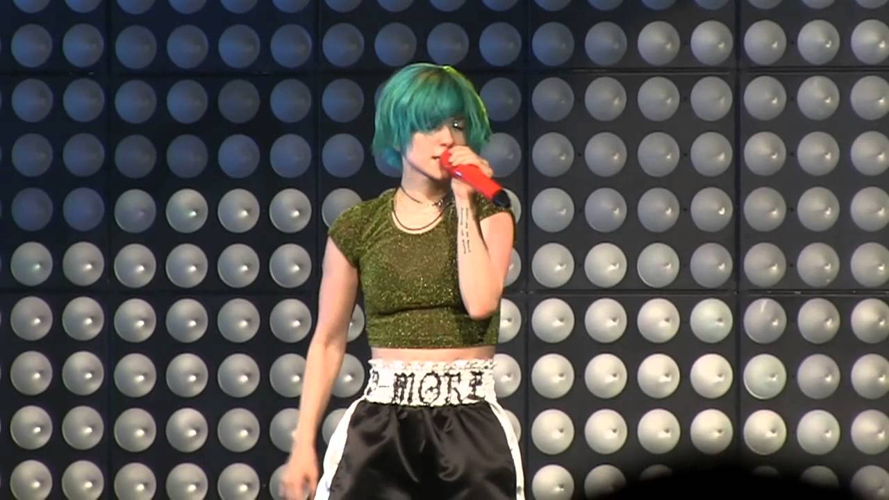 Paramore @ Monumentour- 