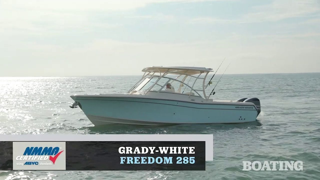 Boat Buyers Guide: 2020 Grady-White Freedom 285