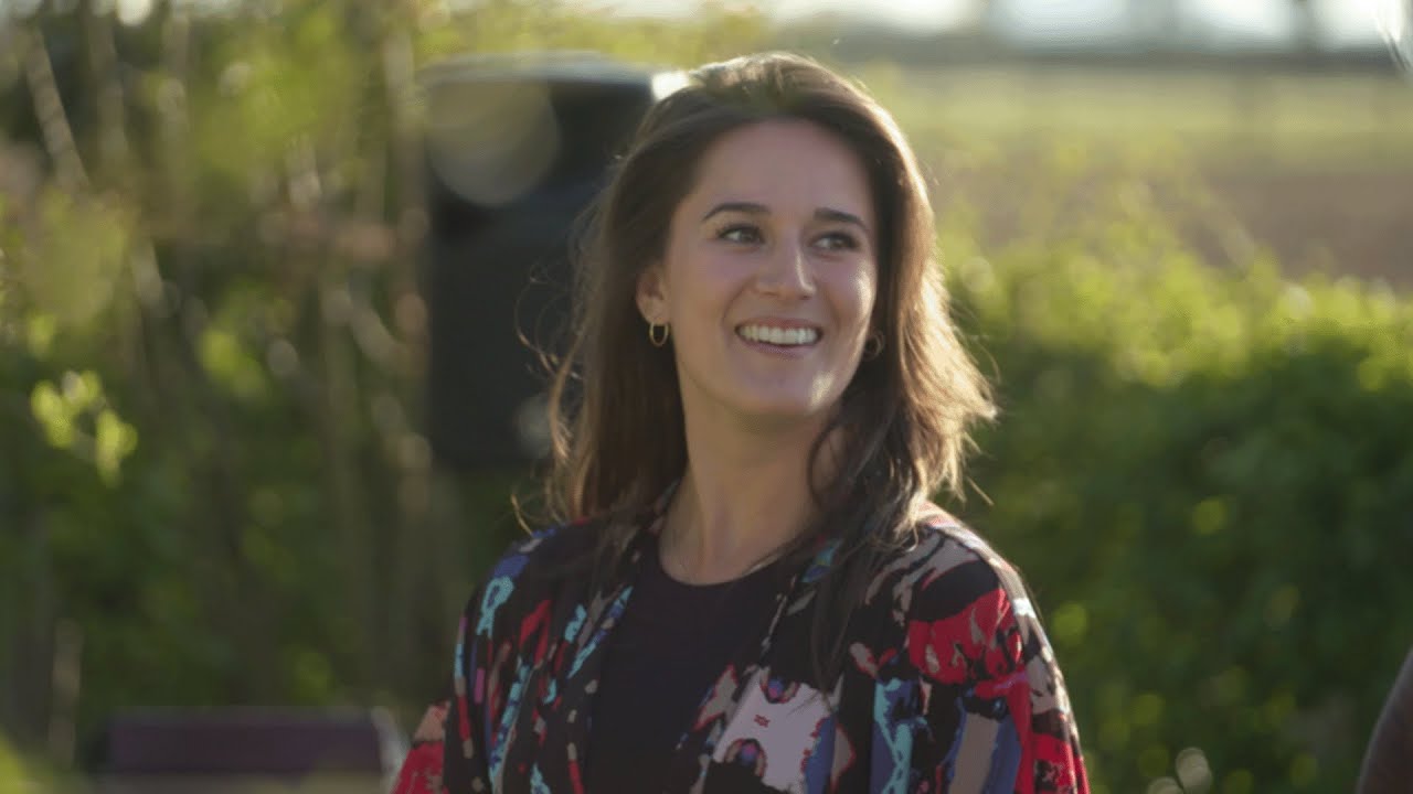 Esm&eacute;e Dekker - Always remember us this way | Live in Op verzeuk op bezeuk