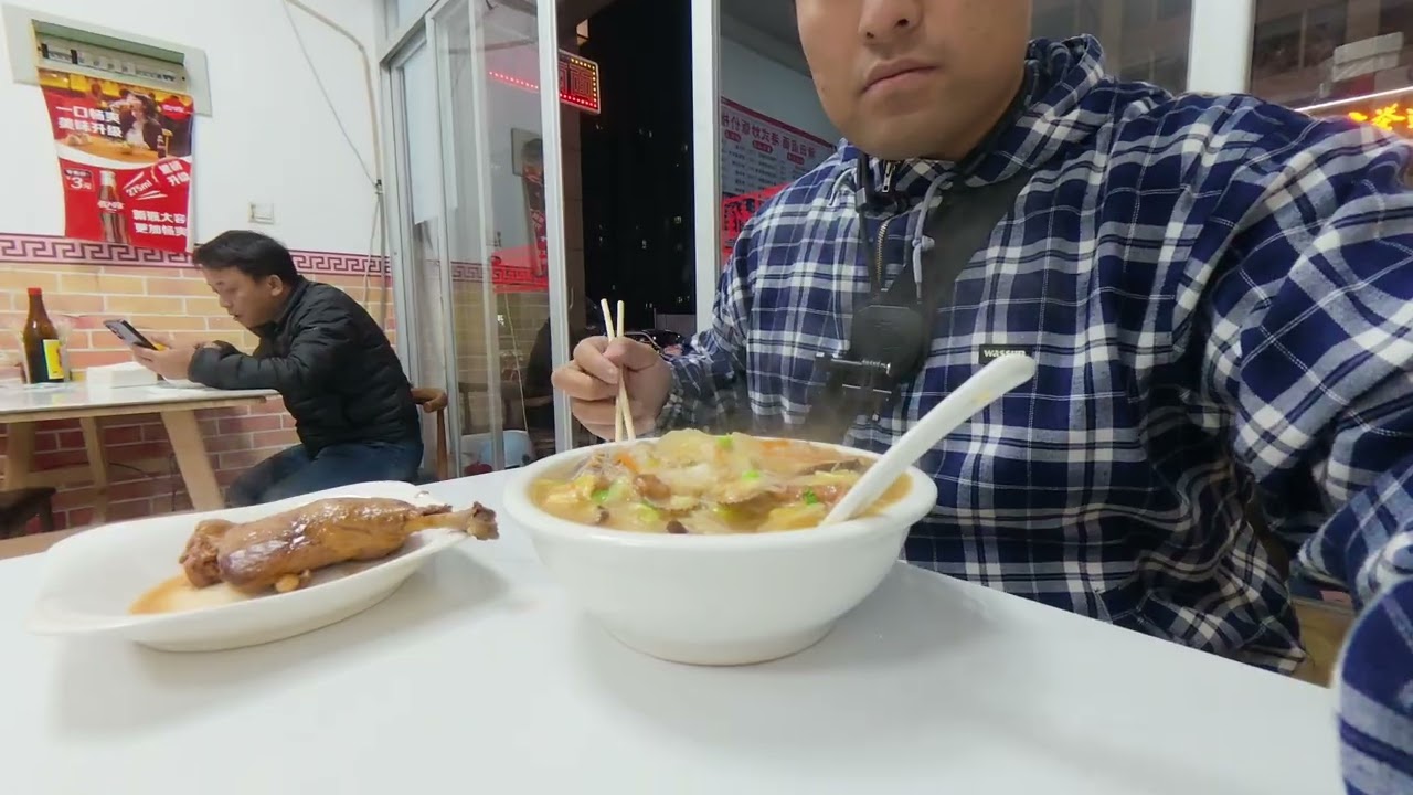 品尝晋江街边小店美食—莆田炝米粉