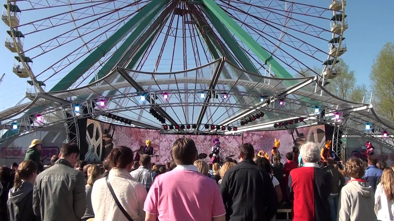 Walibi Holland - Rockstars: The Battle HD (FIRST EVER SHOW!)