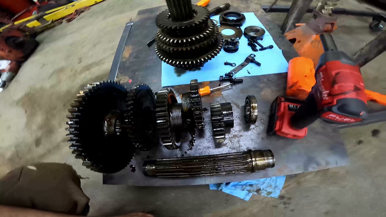 How to Disassemble a Transmission on the Farmall 300 part 7