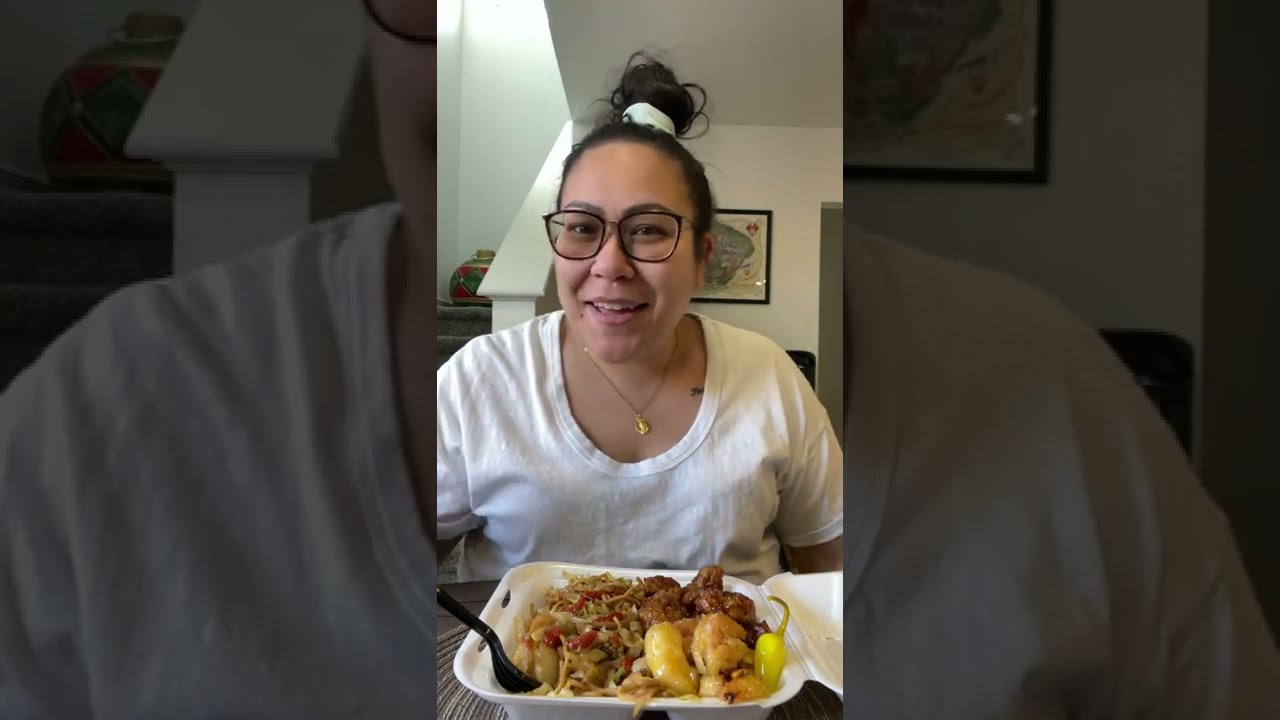 PANDA EXPRESS MUKBANG (VERTICAL VIDEO)