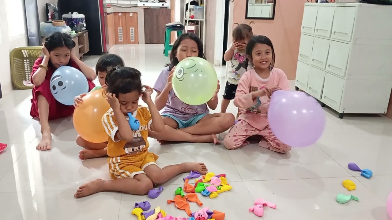 BERMAIN TIUP BALON EMOJI TIUP BALON SAMPAI MELETUS‼️RYUKA PUNYA TEMAN BARU