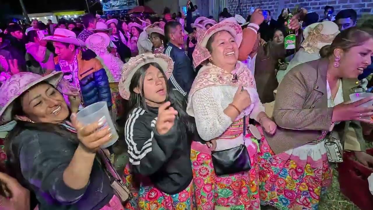 NORMA LIZ - En la fiesta del Santiago - FAMILIA : ARTEZANO PERALTA - SAPALLANGA 2025