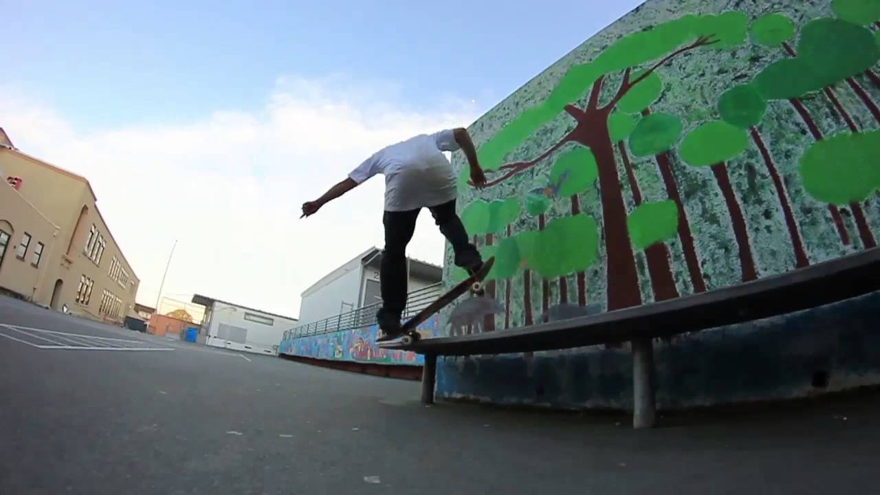 BEEFY FRONT 180   BRAILLE ARMY