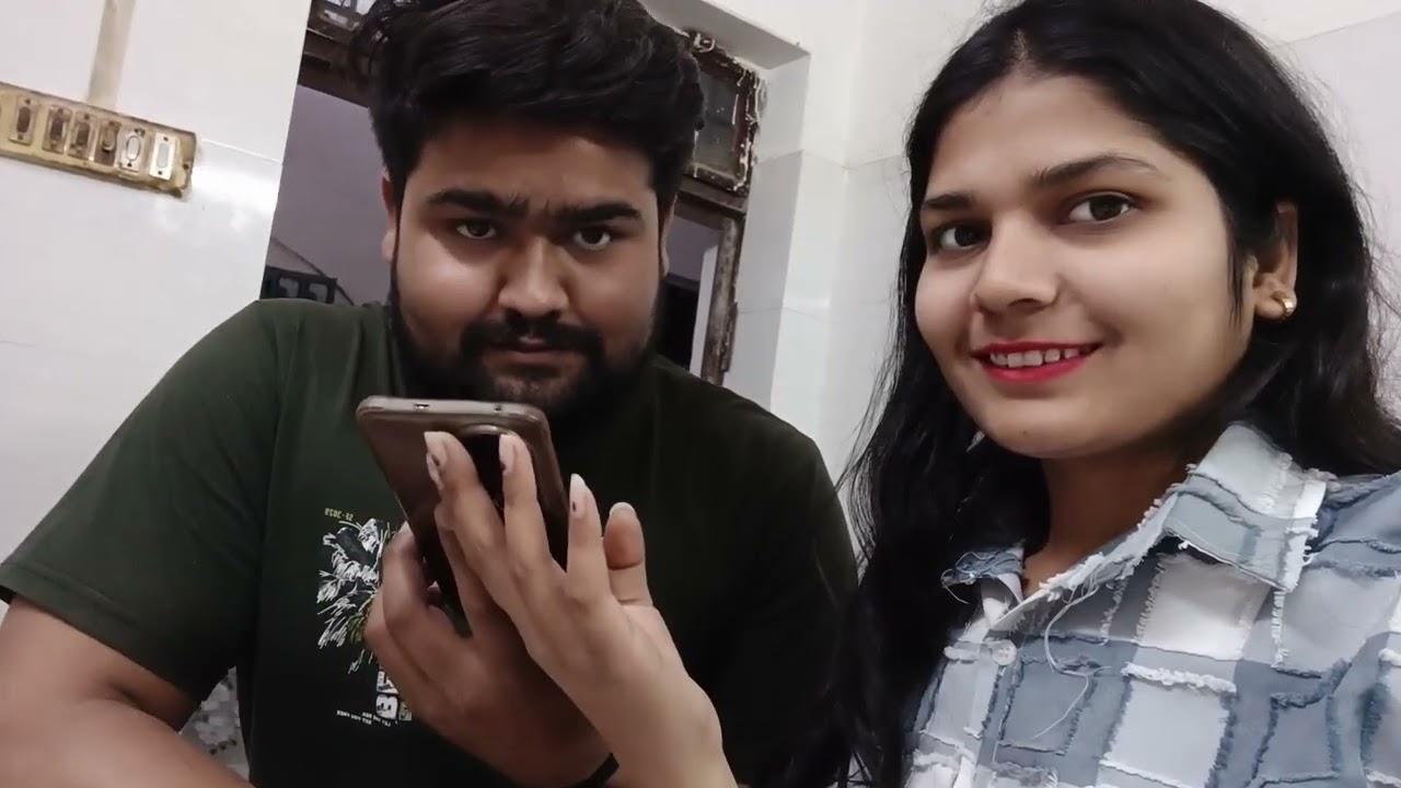 Mummy Ko Disturb Kar Diya 🤣