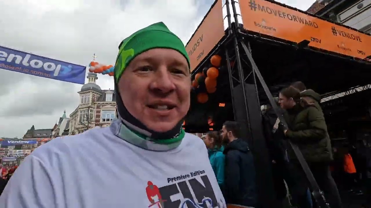Venloop 2024, beim schlechten Wetter gute Stimmung