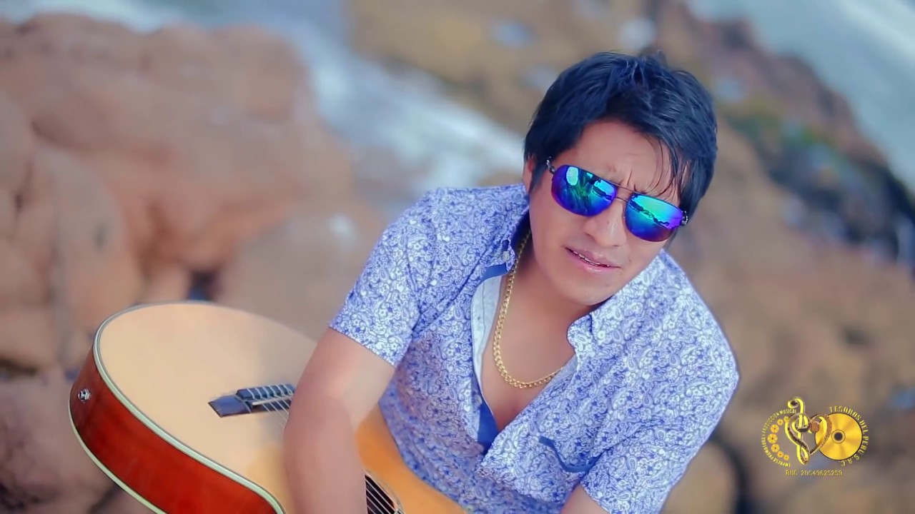 Alfredito Pauccara Cruz - Caminemos Junto Al Mar / Oficial
