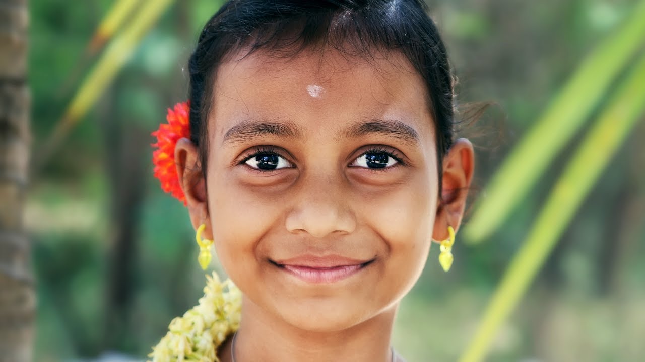 LITTLE GIRL grows up according to the PERFECTION MASK!