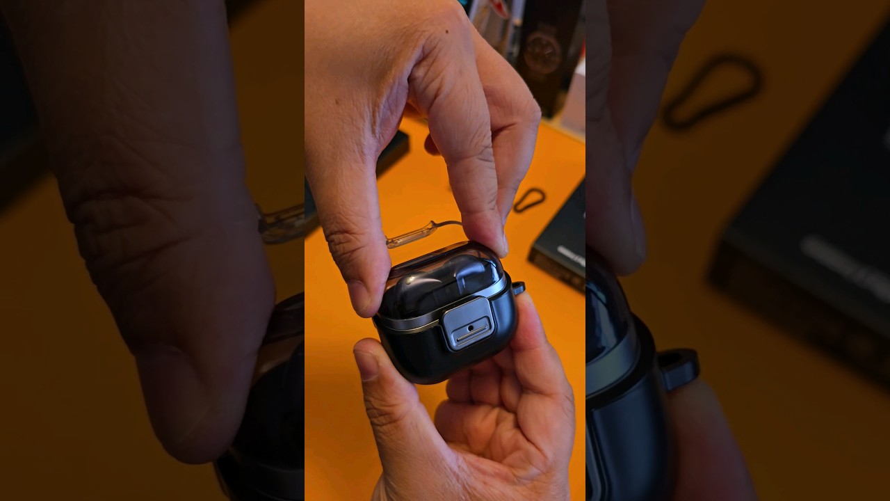 Removing Samsung Galaxy Buds 3 Pro case!!