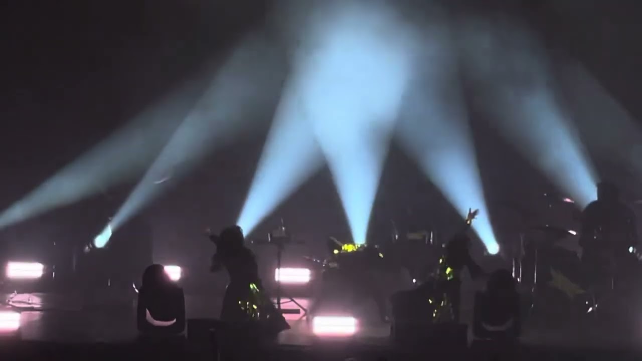 BABYMETAL - Head Bangeeeerrrr!! - Live@palaciovistalegre8088 , Madrid, 11/12/23