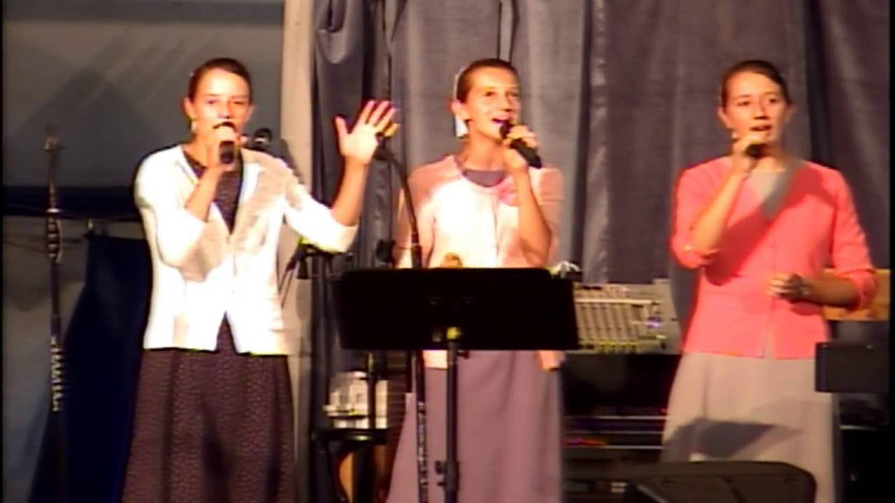 #15 - Special Singing - Stoltzfus Family - 08-28-2016