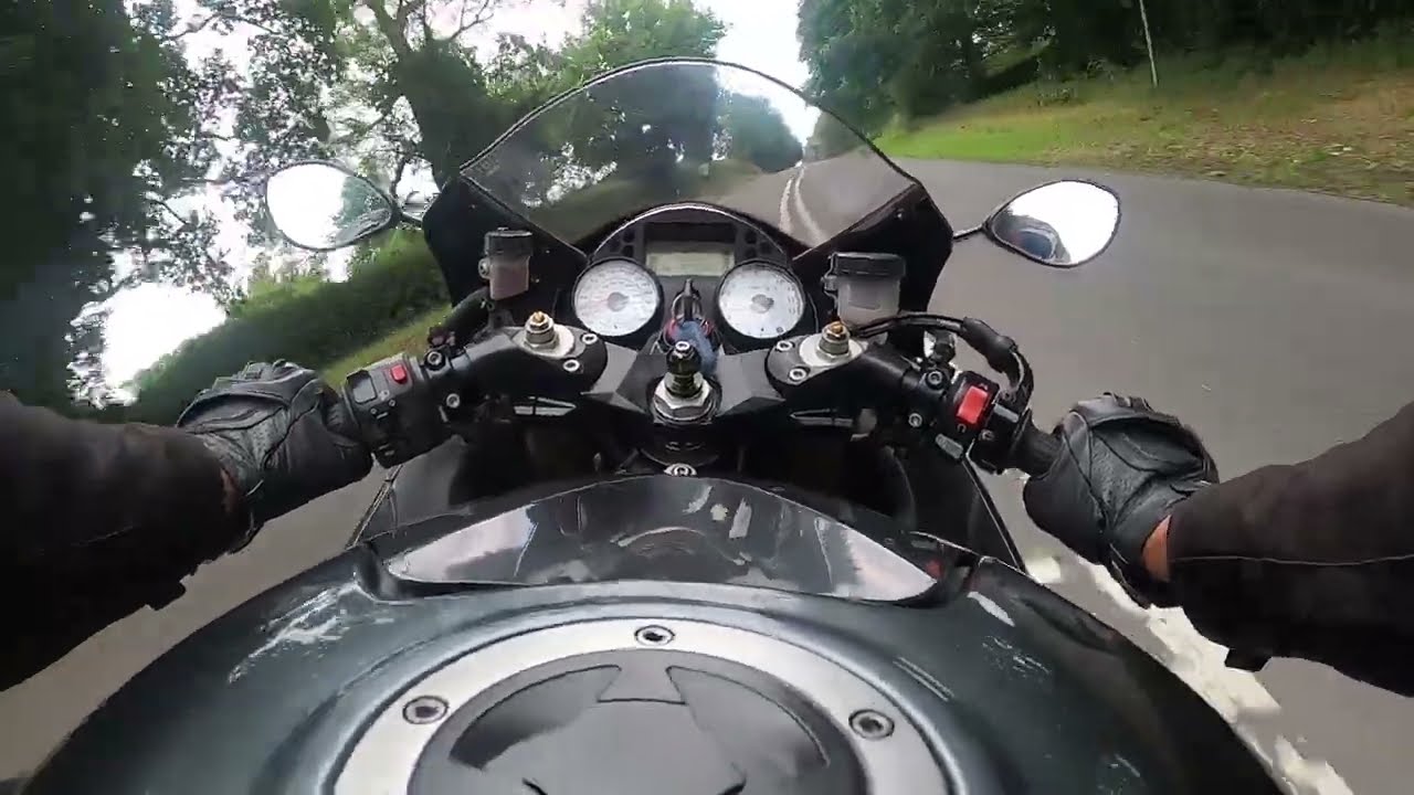 2006 Kawasaki ZZR1400 Walkaround & Test Ride