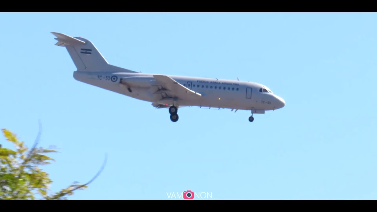 EL AVI&Oacute;N de 46 A&Ntilde;OS TC53 ARRIBA a el AEROPUERTO INTERNACIONAL de EL PALOMAR - Fuerza A&eacute;rea Argentina