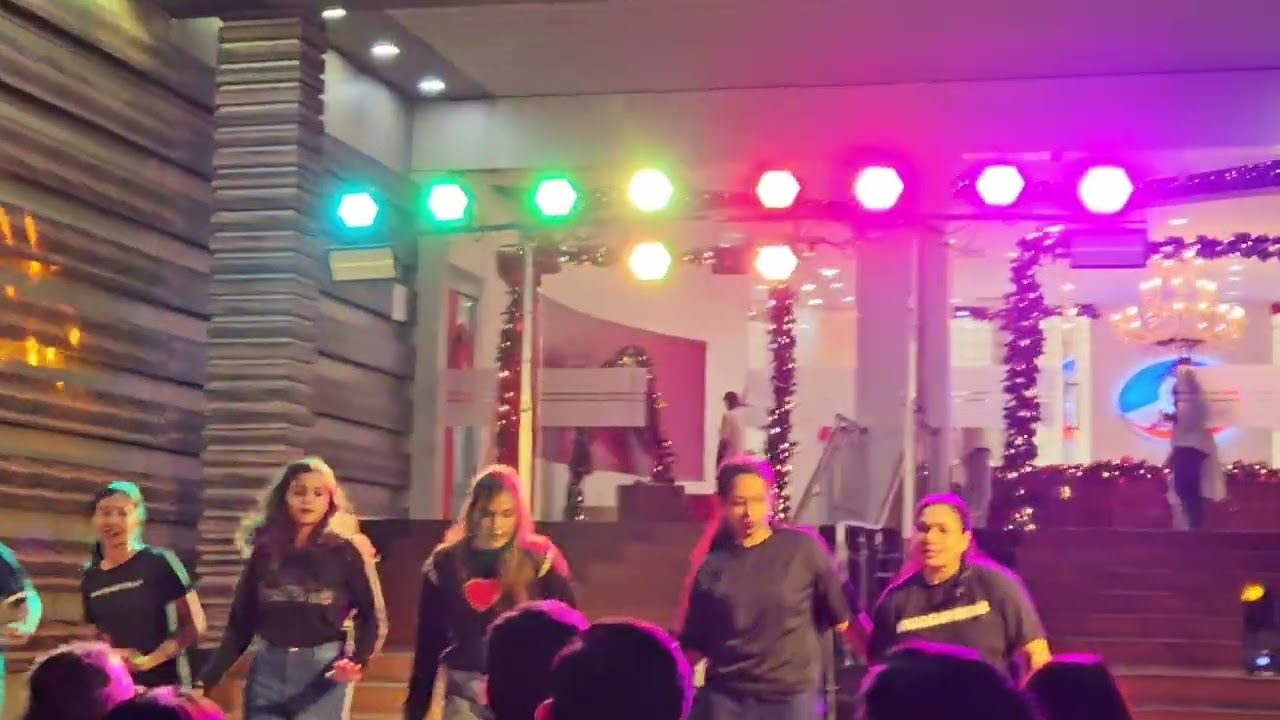 Office Christmas Group Dance 💃 