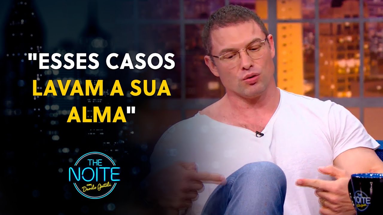 Paulo Muzy conta casos chocantes que já viveu na medicina | The Noite (07/10/22)