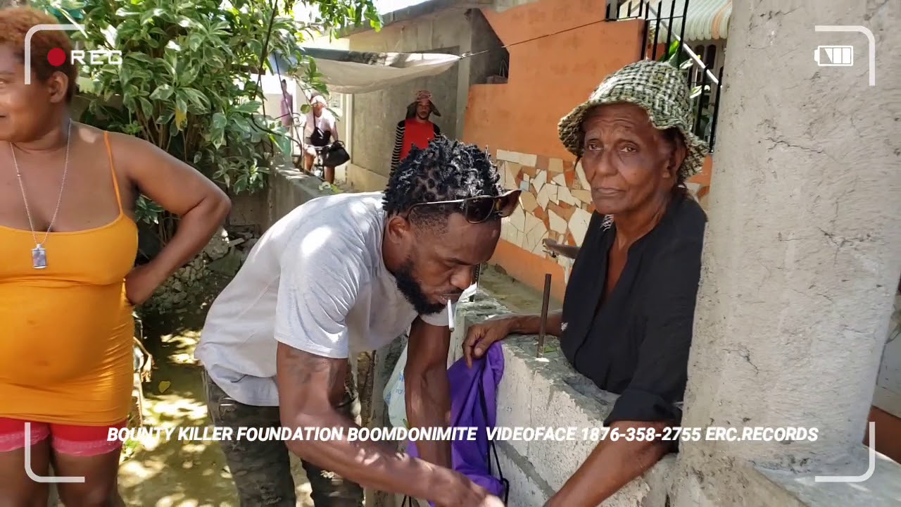 #BOUNTY #KILLER #FOUNDATION BOOMDONIMITE GIVES OUT FOOD IN HIS HOME TOWN SEAVIEW GARDENS IN COVID19