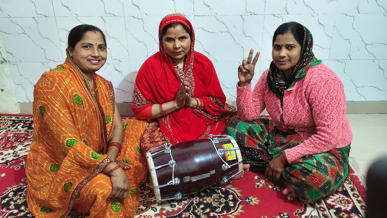 Mishri se mithe bol hamari Radha Rani ke Bhajan #satsang #kirtan #bhajan #geet Rajwati kirtan 