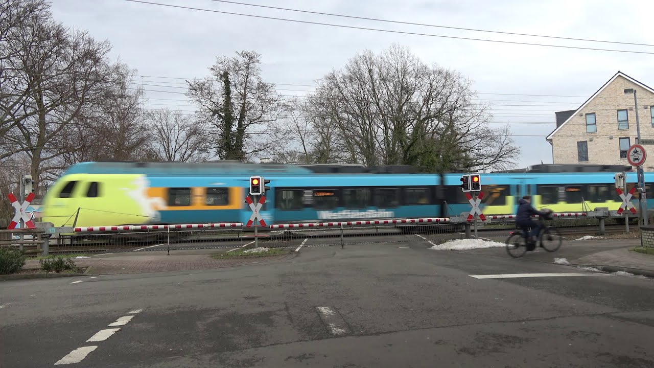 Bahnübergang Rheine (D) // Railroad crossing // Spoorwegovergang