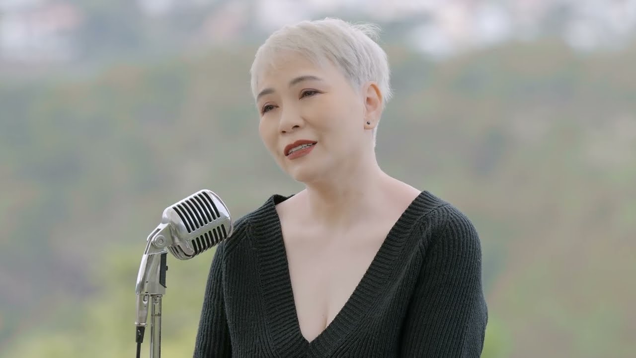 Hương Giang - Câu Chuyện Đầu Năm | Nhạc Tết 2025