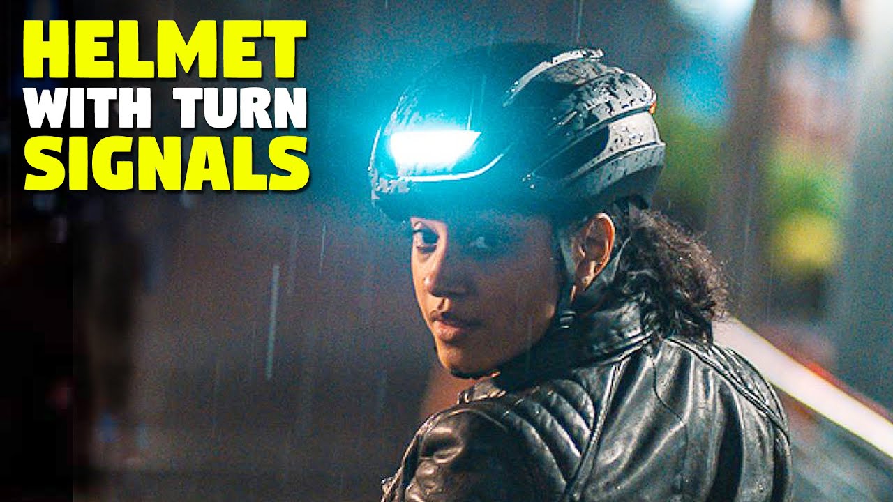 Smart Cycling Helmet With Integrated Turn Signals!