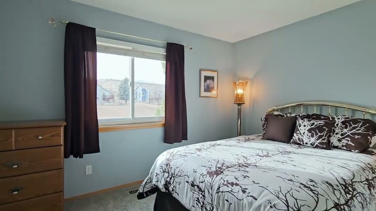 3257 Honeysuckle Ct, Fort Collins, CO 80521