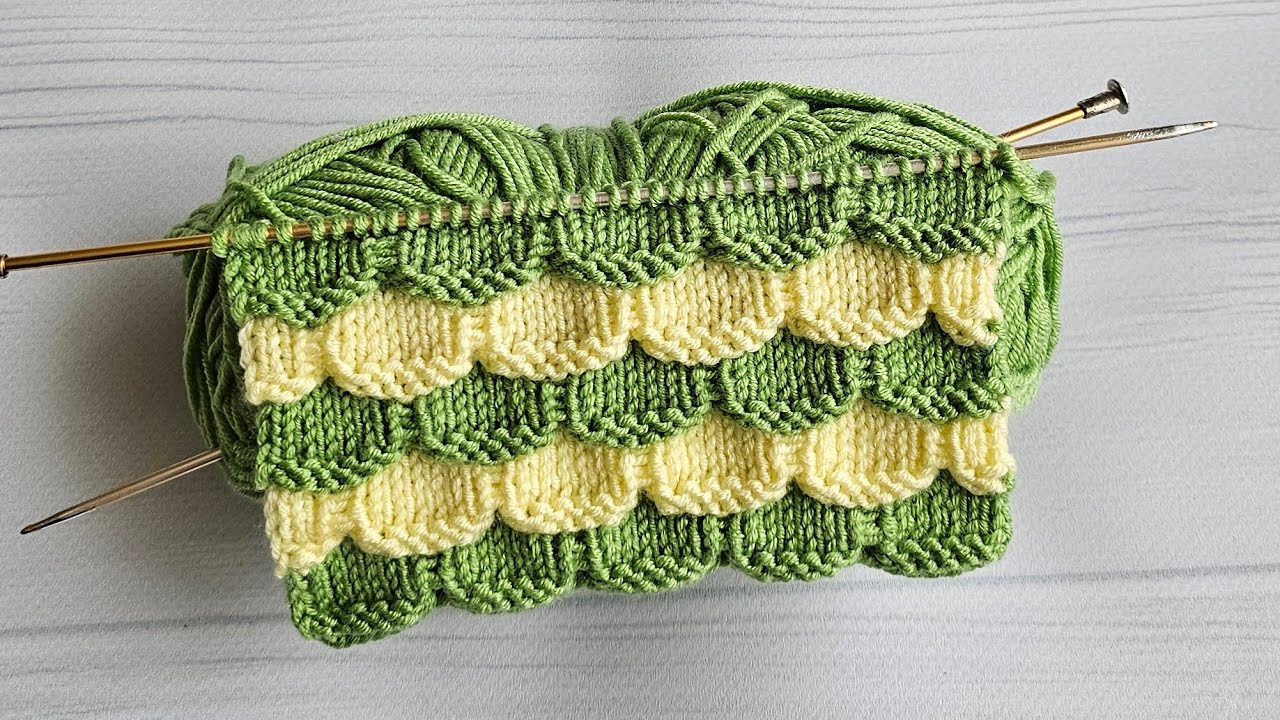 iki şiş iki renkli yelek hırka bebek battaniyesi modeli✔️knitting patterns #örgü #knitting #keşfet