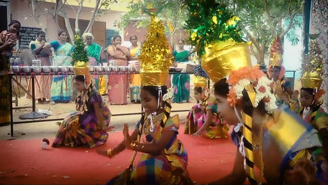 சூளைமேடு பள்ளியில் நான்காம் வகுப்பு படிக்கும் என் மகள்.ஆண்டு விழாவில் இந்தப் பாடலுக்கு நடனமாடியது