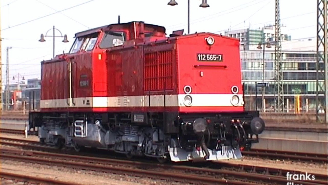 Zwei DR V100 rangieren in Dresden 2017