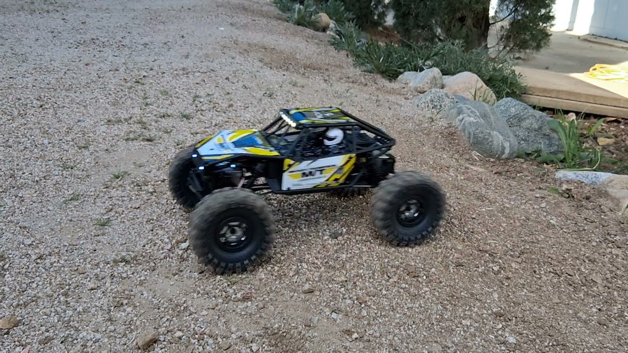 Axial Capra UTB18 #rccrawler 