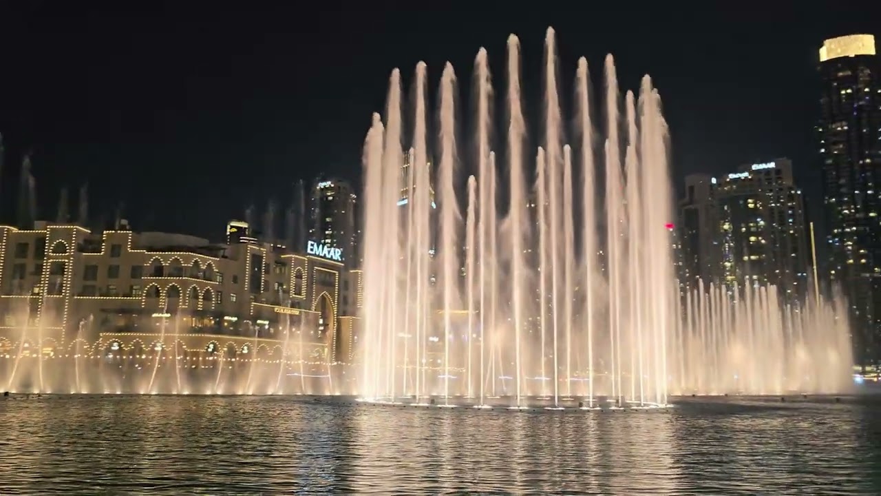 Dubai Fountain Show - Ya Ana Ya La song 