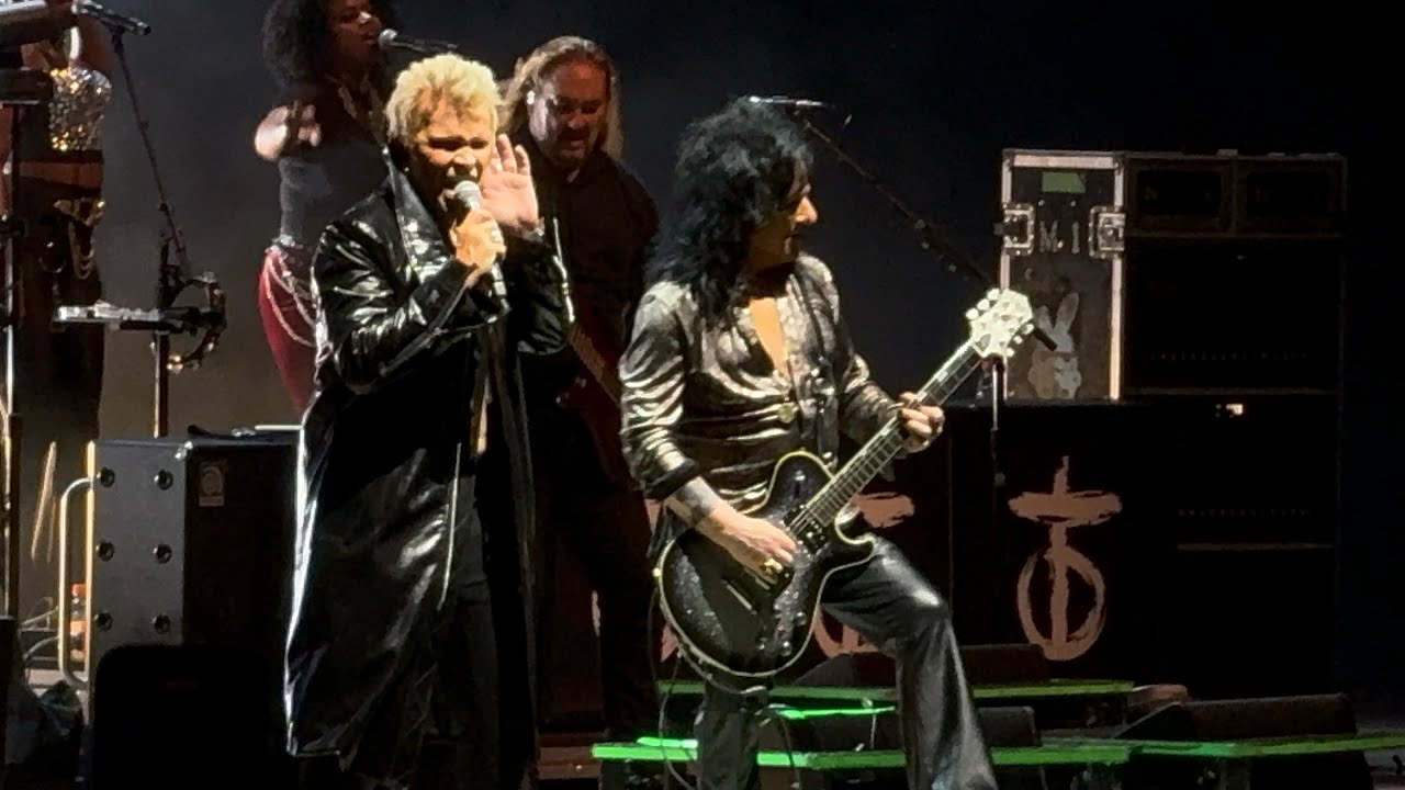 Billy Idol live at the North Island Credit Union Amphitheater in Chula Vista, CA 09-23-2025 