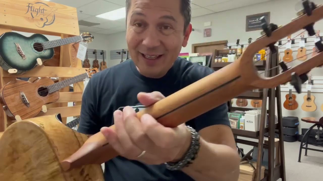 Flight Comet Electric Tenor Ukulele Demo/Review at Aloha City Ukes