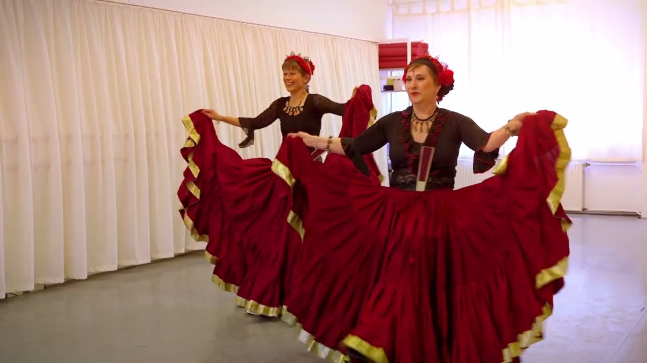 Flamenco Dialect Fächer & Rock mit Duo Flamancia bei Tanz aus dem Mai