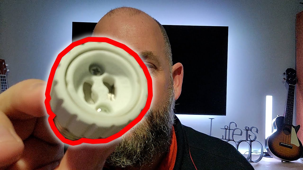 the CliCli light bulb adapter converts your E26 E27 bulbs into GU 10 (adapter review)
