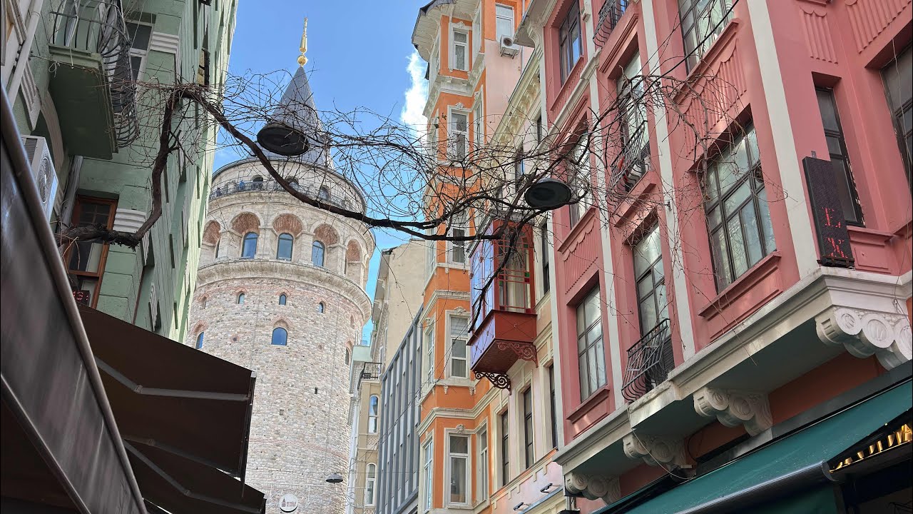 Galata Kulesi çevresinde kısa bir tur. 