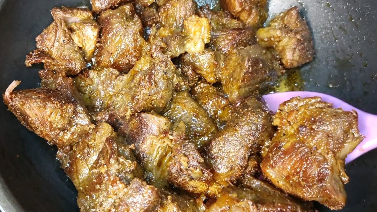 الخناقة اشتغلت من هنا🔥اسلقي اللحمه اعمليها كباب مشوي والله كباب مصدقتش بالحليب تبقى كده رز اصفر دقوس