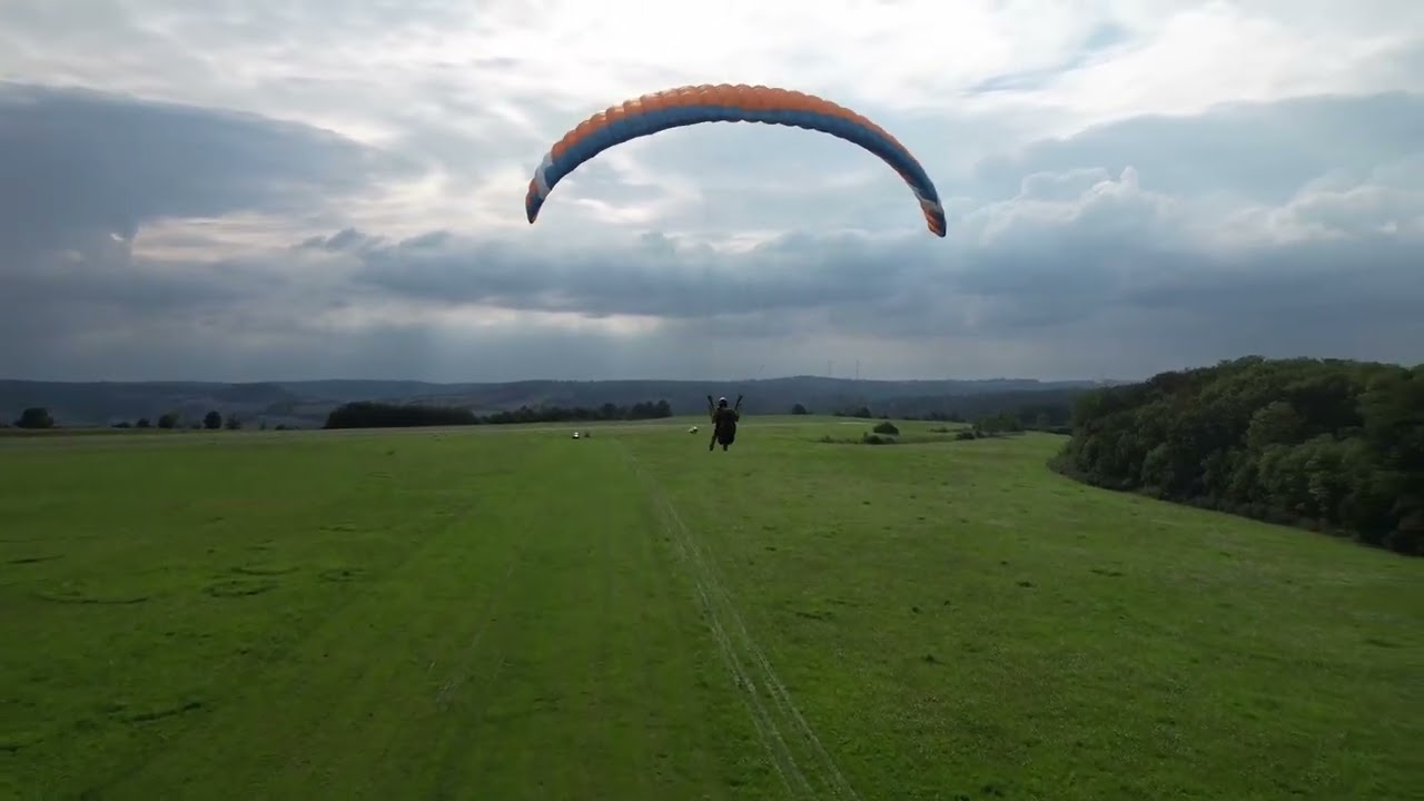 Gleitschirm und Motorflugcenter die Flugschule
