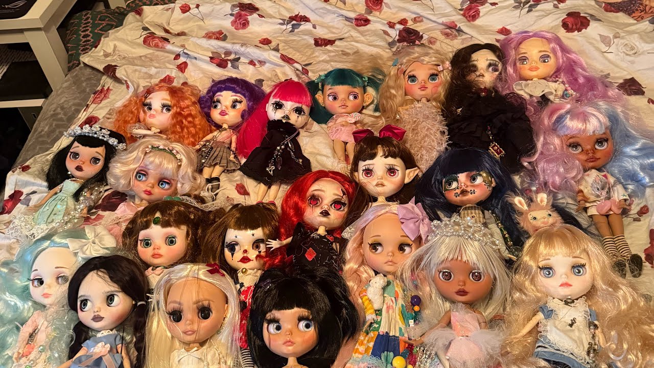 Blythe Doll Collection 