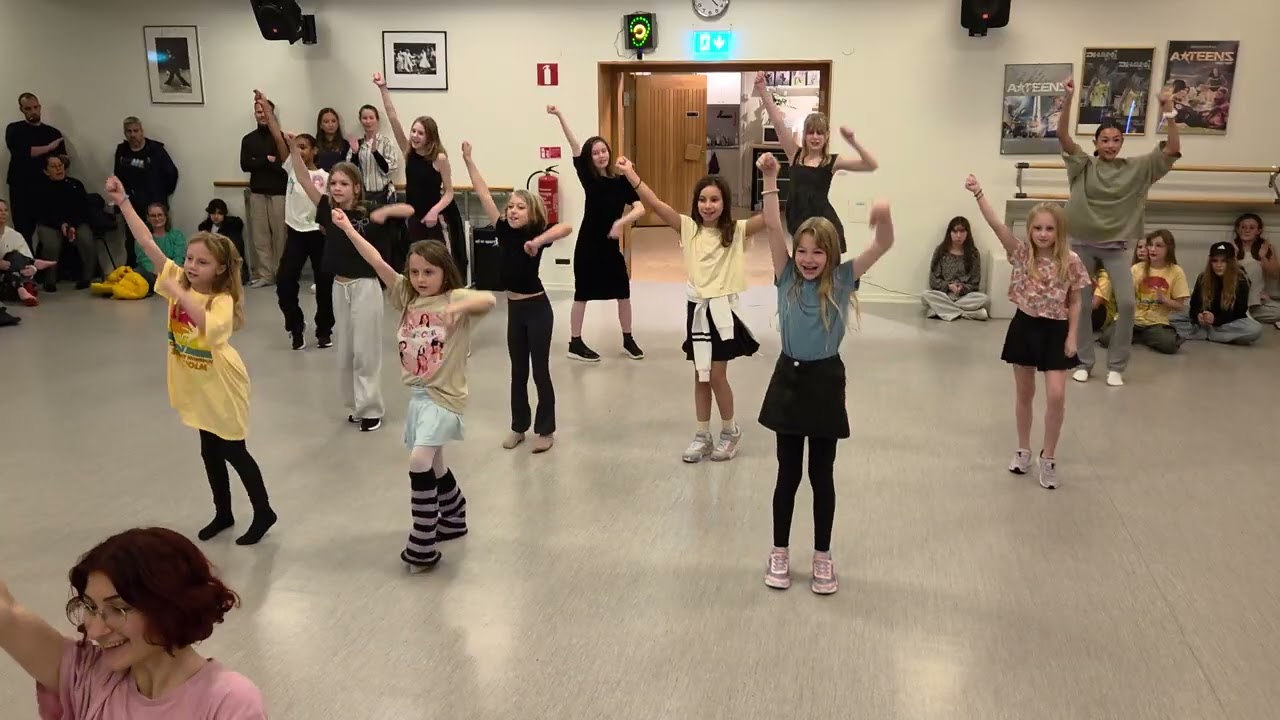 K pop höstläger 2025 avslutning #kpop #kpopdance #kpophopspot
