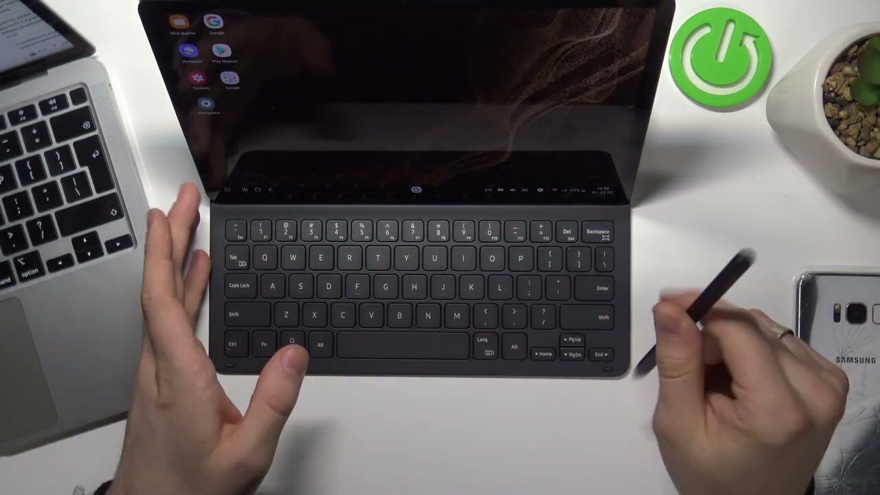 Обзор чехла Book Cover keyboard slim / Мнение о Book Cover keyboard slim  / Чехол с клавиатурой