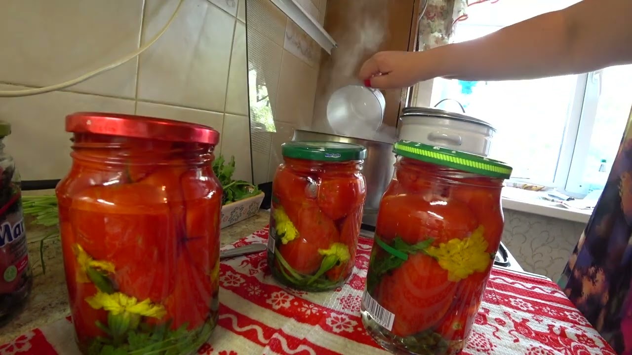 СЕКРЕТ самых Вкусных ПОМИДОР на ЗИМУ С БАРХАТЦАМИ и БАЗИЛИКОМ/Пальчики ОБЛИЖЕШЬ/МОИ просят ТОЛЬКО ИХ