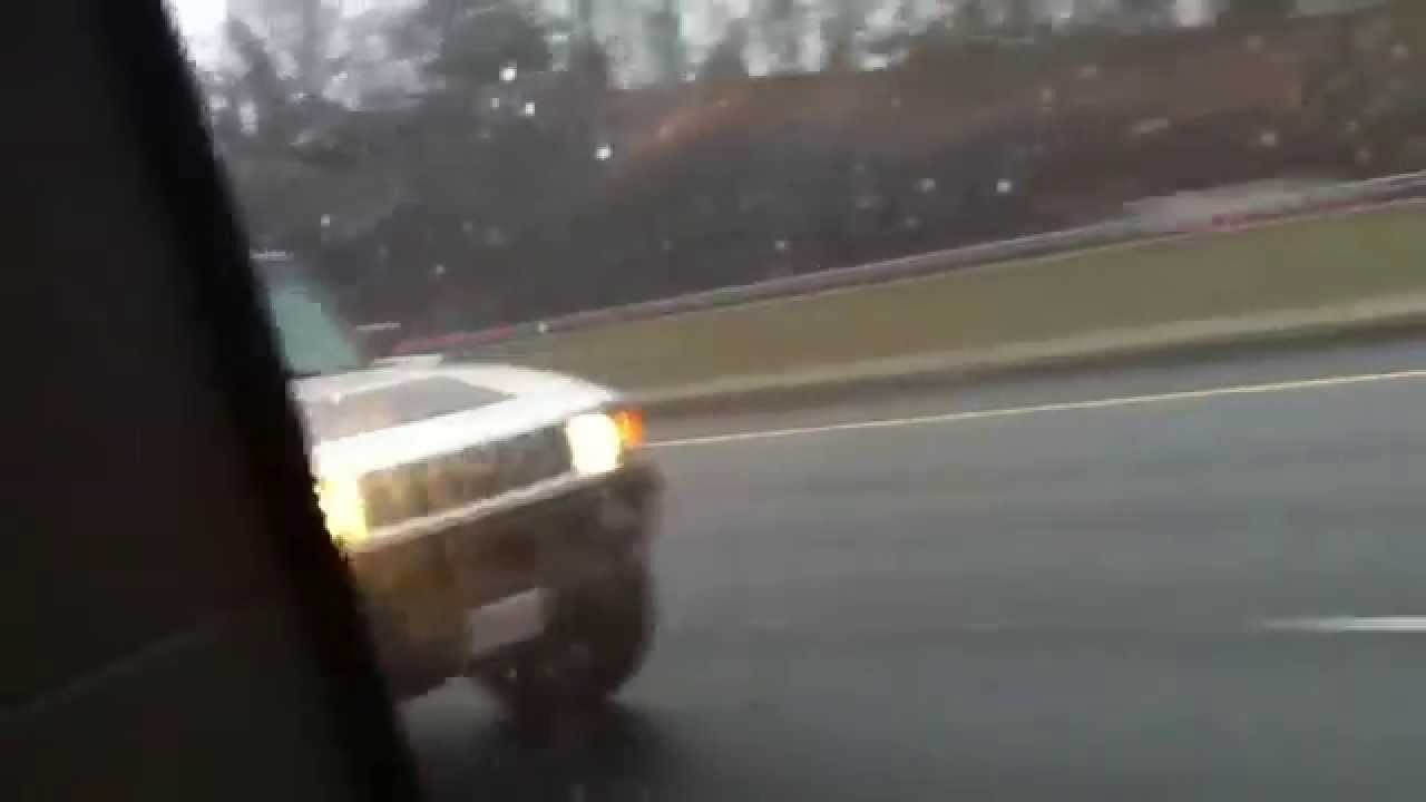 Hummer H3 (metallic silver)