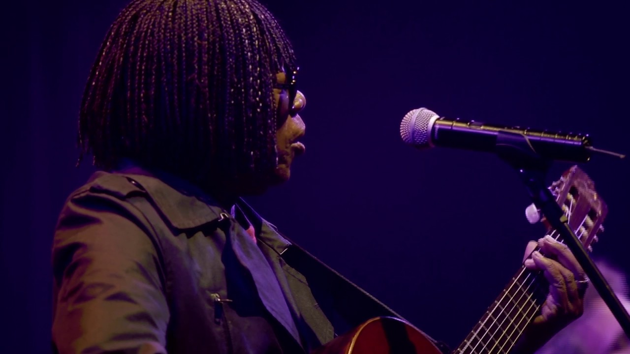 Vitor Ramil e Milton Nascimento - Morro Velho
