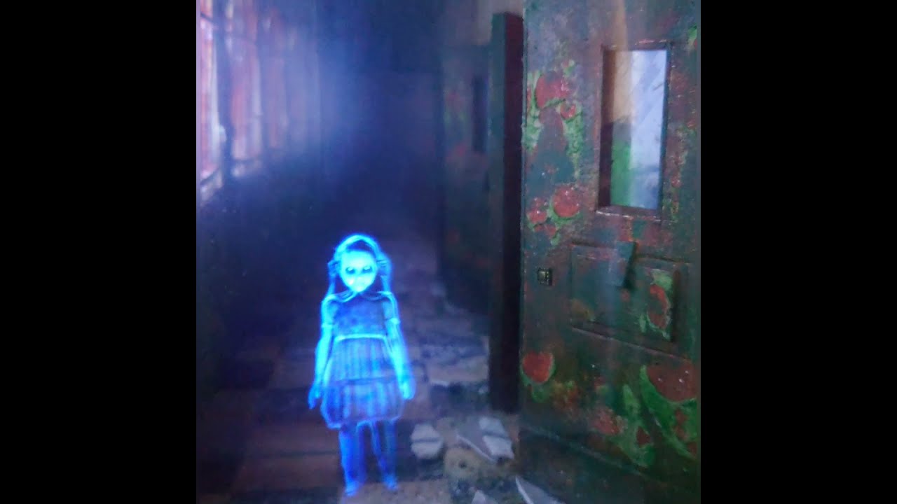Making a Haunted Asylum Booknook.
