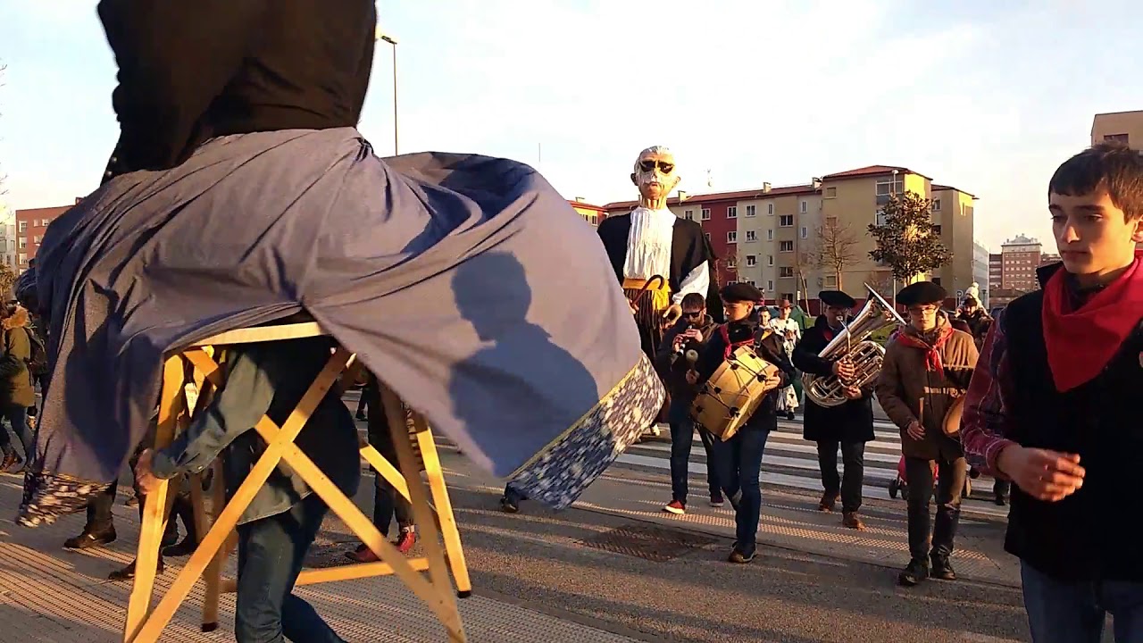 Gigantes de Buztintxuri - Resumen (de la salida en Carnavales 2018)
